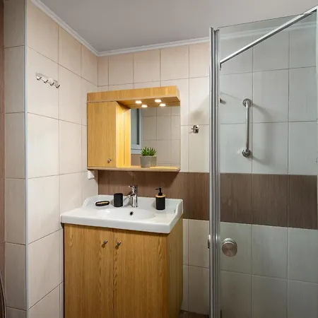 Stegnale Apartment *